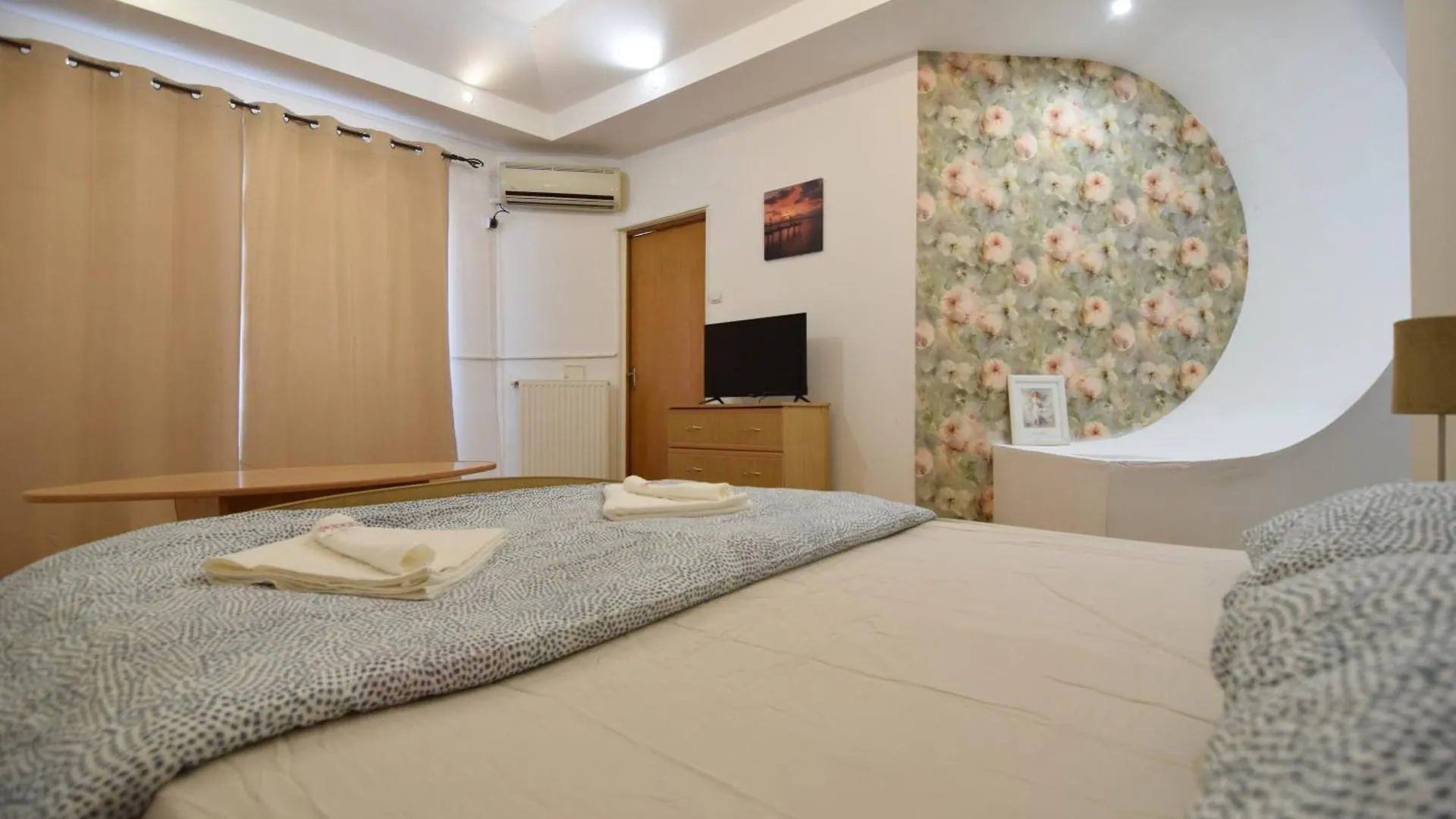Studio Over The Houses 布加勒斯特 公寓